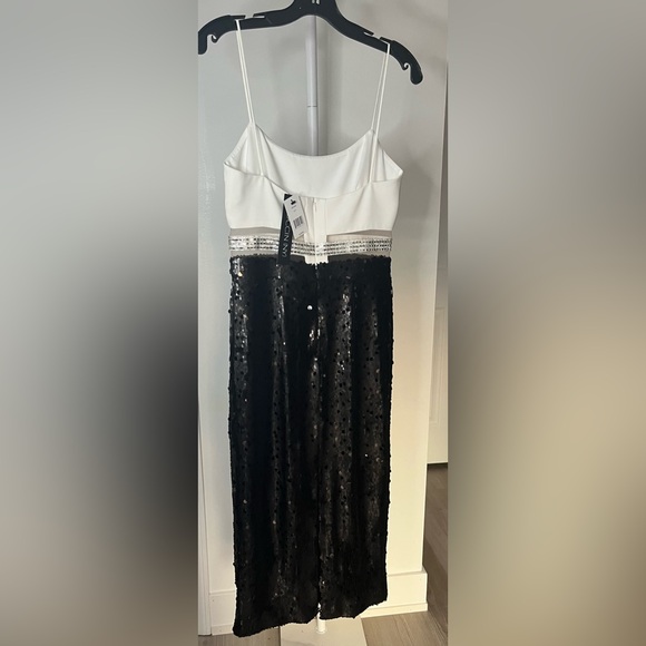 Toccin NWT Illusion Cutout Charlotte Sequin Crystal Midi Dress - Picture 9 of 10